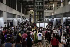 Penumpang dinasihatkan supaya merancang perjalanan mereka lebih awal dan mengambil tahu tentang perubahan jadual perkhidmatan bas dan kereta api bagi memastikan perjalanan yang lancar sepanjang musim perayaan.