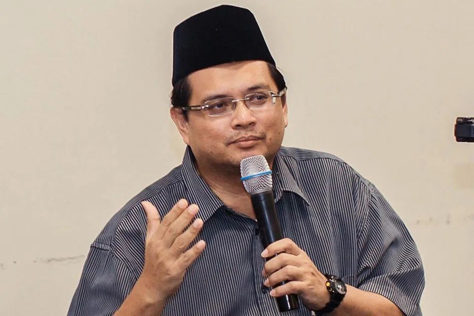 ''Bolehkah Jawi digunakan lagi dan adakah ia masih relevan pada masa kini? Jawabnya, kitalah yang bertanggungjawab untuk mewujudkan sekitaran itu.'' - Dr Hirman Mohamed Khamis (gambar atas) - Foto IQBAL RAZAK