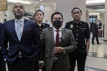 Malaysia, rasuah, Bekas Ketua Pengarah Perisikan Pertahanan Malaysia, Datuk Mohd Razali Alias,