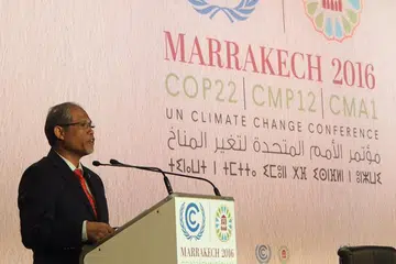 GALAK BERSATU MELAWAN PENCEMARAN: Encik Masagos menyampaikan Penyataan Kebangsaan Singapura di UNFCCC ke-22 (COP-22), di Marakesh, Maghribi, kelmarin. - Foto FACEBOOK MASAGOS ZULKIFLI