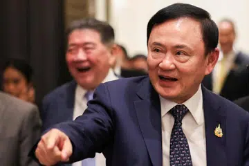 Bekas Perdana Menteri Thailand, Thaksin Shinawatra mencadangkan beberapa pandangan untuk merancakkan ekonomi Thailand antaranya mewujudkan skim visa emas bagi menarik warga asing kaya menjadi penduduk jangka panjang.