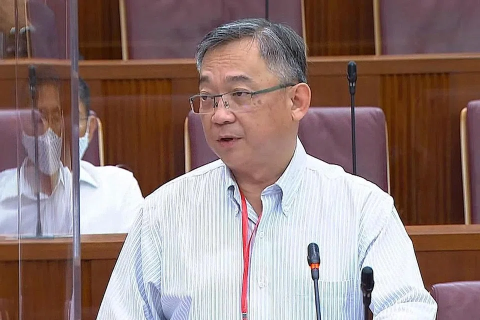 Menteri Kesihatan, Encik Gan Kim Yong (gambar atas). - Foto GOV.SG