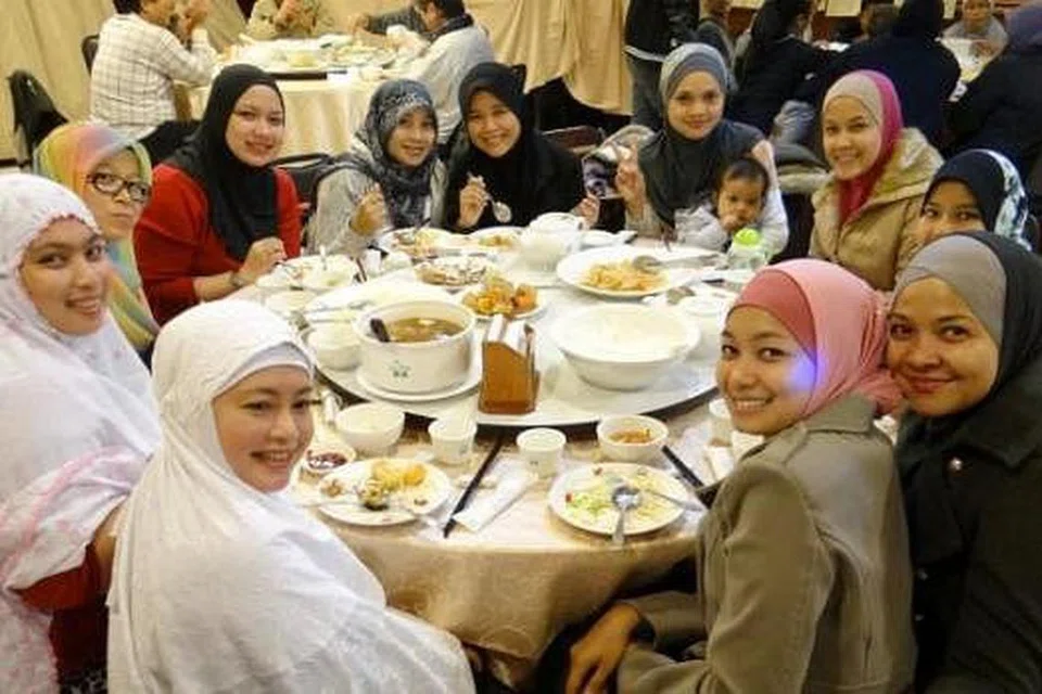 ENAK DAN TANPA WASWAS: Pengunjung Islam tidak perlu khuatir kerana walaupun tidak banyak makanan halal boleh didapat di Taiwan, masyarakat Islamnya tetap menyediakan makanan untuk pelancong Islam. - Foto PERSATUAN PELANCONGAN TAIWAN