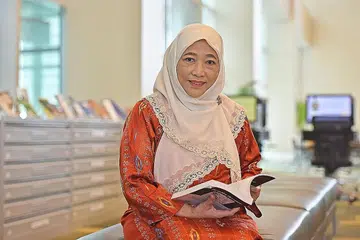 DR SA'EDA BUANG: Berkata tulisan Jawi dan bahasa Melayu menjadi 'lingua franca' ulung Nusantara sebelum zaman Raffles lagi.