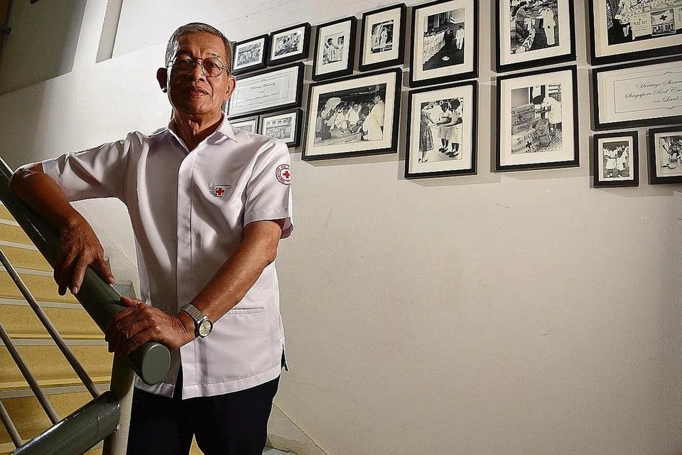 BUAT SUMBANGAN: Encik Pungot (gambar) yang menyertai SRC sejak di Menengah Satu pada 1962 banyak terlibat dalam kerja-kerja kemasyarakatan di peringkat nasional. - Foto BH oleh DESMOND FOO