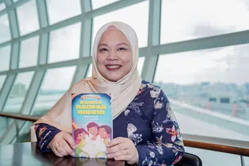 SULAM UNSUR SAINTIFIK: Novel terkini oleh Maria Mahat, ‘Sahabat Hebat: Rahsia Haiwan Hibrid’, menyuntik isu pelestarian dan peliharaan haiwan yang hampir pupus melalui kembara tiga sekawan yang berusaha menyelamatkan seekor haiwan pelik yang mereka temui.