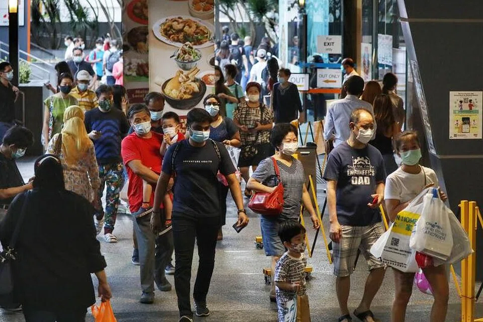 Sekitar 1.5 juta rakyat Singapura akan mendapat Baucar GST - Bayaran Khas Tunai tambahan hingga $300 Ogos ini, di samping Baucar GST - Tunai biasa hingga $400 yang telah diumumkan sebelum ini. 