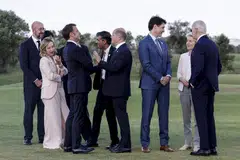 Para pemimpin Kumpulan Negara G7 (G7) yang bersidang di Italy, bersetuju  melakar perjanjian bagi menyediakan pinjaman AS$50 bilion ($68 bilion) kepada Ukraine dengan menggunakan faedah daripada aset Russia yang telah dibekukan
