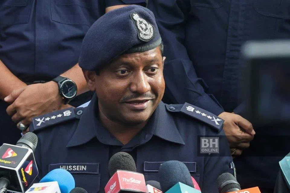 DATUK HUSSEIN OMAR KHAN