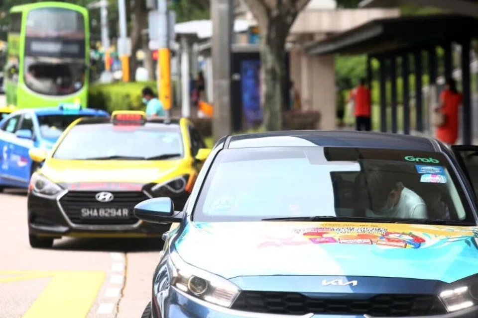 Harga minyak melonjak, kos hidup dijangka turut meningkat, S’pura, perang Iran