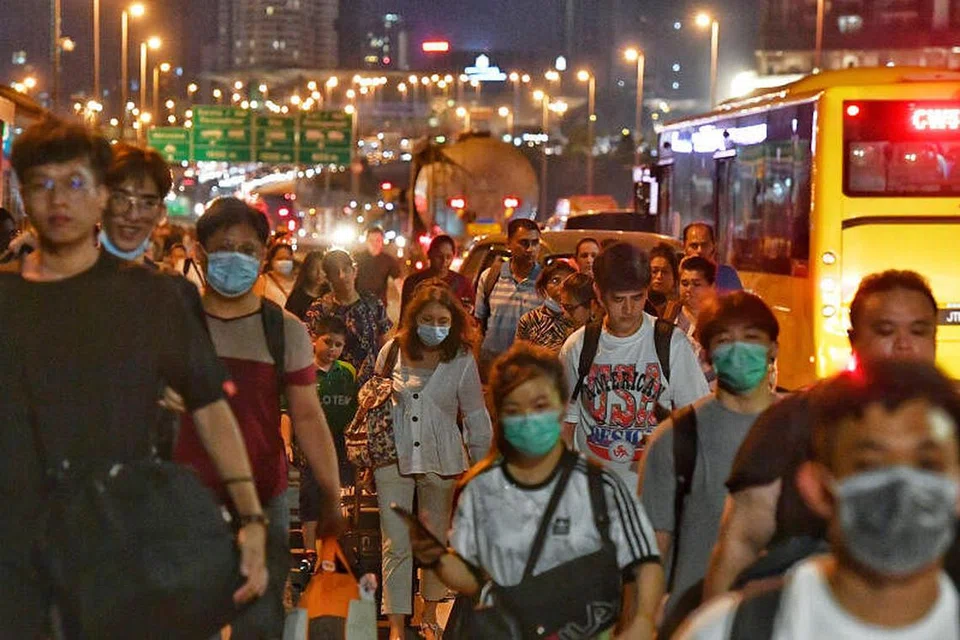 Laluan berbumbung itu akan dilengkapi eskalator dan penghawa dingin.