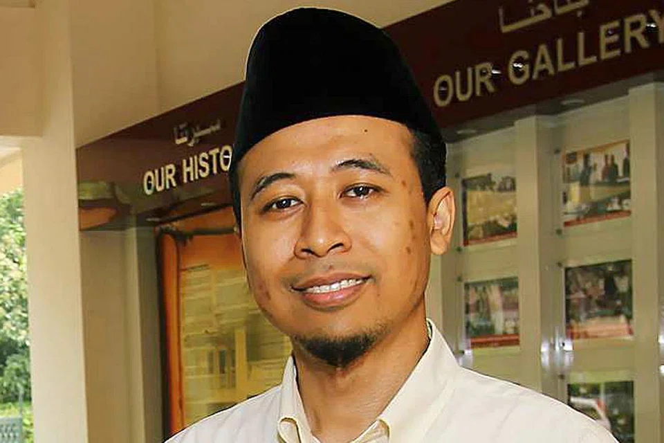 USTAZ MAHMOUD MATHLUB SIDEK