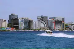 Sihir bukanlah satu kesalahan jenayah di bawah kanun keseksaan di Maldives, tetapi ia membawa hukuman penjara enam bulan di bawah undang-undang Islam di sana.