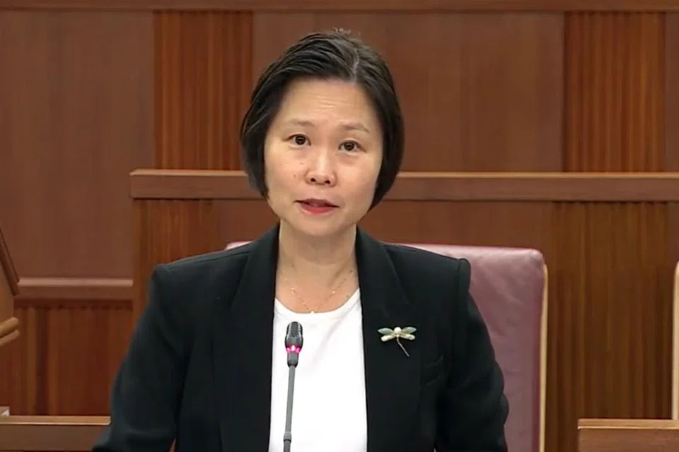 Menteri Negara (Pendidikan merangkap Tenaga Manusia), Cik Gan Siow Huang berkata Kementerian Tenaga Manusia (MOM) akan melancarkan iWorkhealth Lite, satu tinjauan ringkas untuk syarikat mengukur tekanan kerja dan kelesuan pekerja mereka yang boleh diselesaikan dalam masa 5 minit.