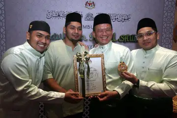 ‘Uncle’ Mike, perpaduan kaum, M’sia