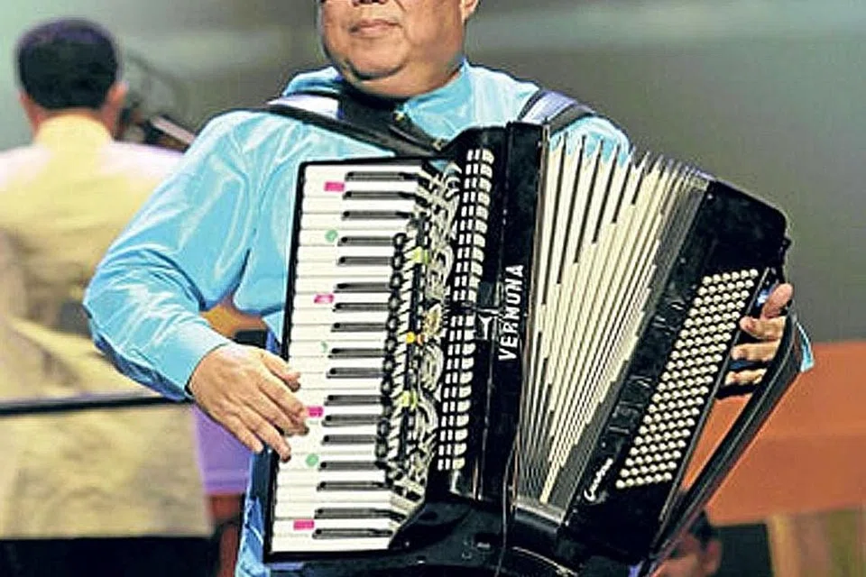 KOMPLIKASI JANTUNG: Maut menjemput Allahyarham Pak Ngah sehari sebelum beliau mencecah usia 60 tahun iaitu selepas lima hari dirawat dan tidak sedarkan diri di sebuah hospital di Tanjung Pinang. Allahyarham yang menghidapi kencing manis dan darah tinggi menghembuskan nafas terakhir sekitar 3 petang kelmarin di sisi keluarga. - Foto fail