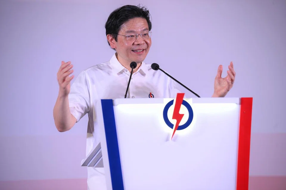 Perdana Menteri, Encik Lawrence Wong, di rapat PAP yang pertama di Stadium Woodlands pada 24 April.