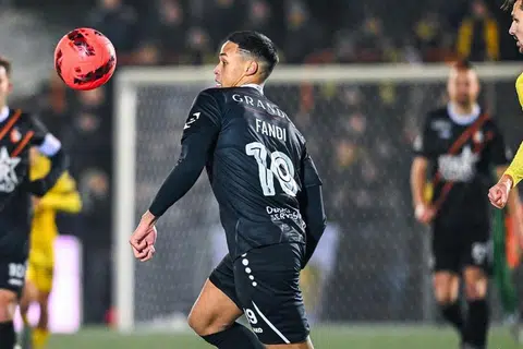 BERSEMANGAT SELEPAS ATASI KECEDERAAN: Ilhan Fandi menyarungi jersi kelab Divisyen 2 Belgium, KMSK Deinze, buat kali pertama pada 19 Januari selepas berjaya mengatasi kecederaan serius pada lututnya.