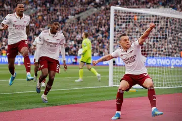 arsenal juara liga perdana, kontroversi var, liga perdana inggeris, Mikel Arteta, Chris Kavanagh, west ham