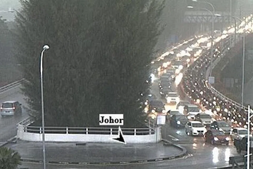 Trafik di Link Kedua di Tuas.