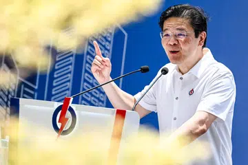 Perdana Menteri merangkap Menteri Kewangan, Encik Lawrence Wong, berucap di rapat tengah hari Fullerton bagi Parti Tindakan Rakyat (PAP) di UOB Plaza pada 28 April. Dalam ucapannya, beliau berkata pembaharuan kepimpinan adalah keutamaan teras bagi pemerintah dan Singapura.