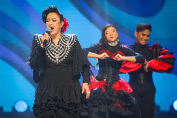 Netizen mengharapkan kedudukan Liza Aziz sebagai juara mingguan dari minggu pertama hingga ketiga, akan kembali lagi pada minggu kelima apabila beliau berduet dengan kakaknya, Azlina Aziz, dalam lagu ‘Lady Marmalade’.