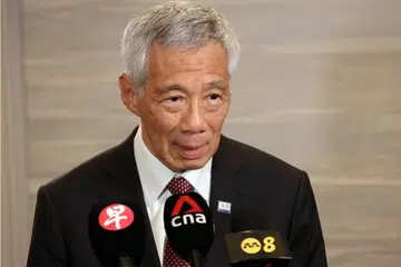 RUANG UNTUK BERKEMBANG: Perdana Menteri, Encik Lee Hsien Loong, berkata terdapat banyak petanda bahawa Singapura dalam keadaan baik dan masih ada ruang untuk berkembang.