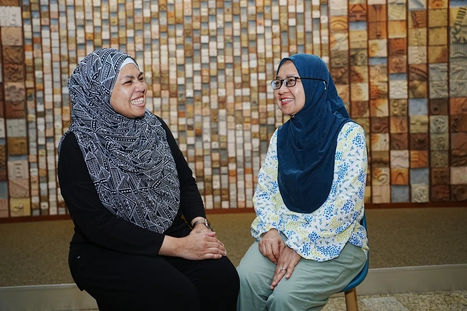 Cik Juliah Kasiman , Cik Haznita Abdul Karim