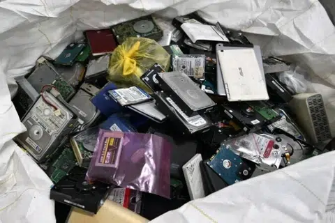pemusnahan data selamat