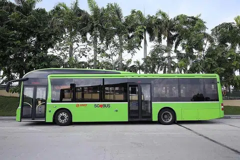 - Foto SMRT.COM.SG