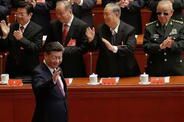 KETIBAAN DIALU-ALUKAN: Presiden China Xi Jinping tiba di pembukaan Kongres Kebangsaan Parti Komunis China ke-19 di Great Hall of the People, kelmarin. - Foto REUTERS