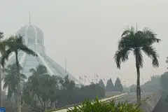 Keadaan mutu udara lebih buruk turut dilaporkan di Sarawak apabila stesen pemantauan di Ibu Pejabat Polis Daerah Serian mencatatkan IPU 521, manakala Kuching merekodkan bacaan 311.