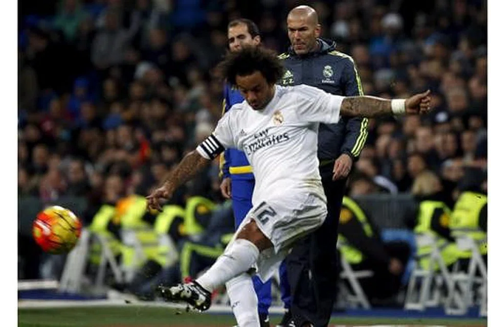 BURU KEMENANGAN: Zidane yang berharap memburu kemenangan kedua bersama Real Madrid memiliki sebuah pasukan yang berbakat bagi mencapai matlamat ini.- Foto REUTERS