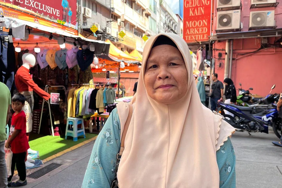 Cik Fauziah Mat Nor, 64 tahun.