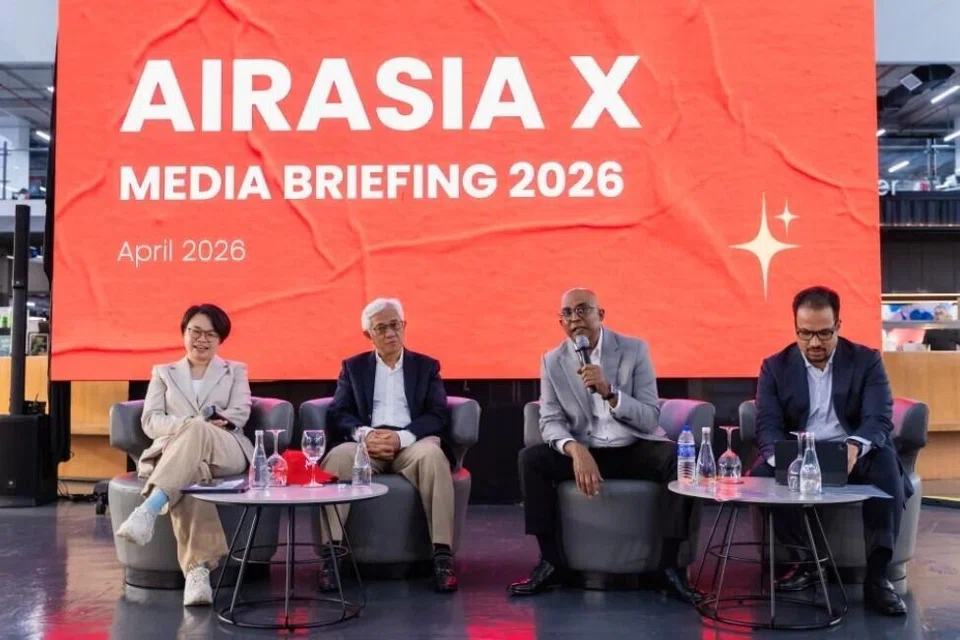 AirAsiaX, kurangkan kos, penerbangan, kesan geopolitik Timur Tengah