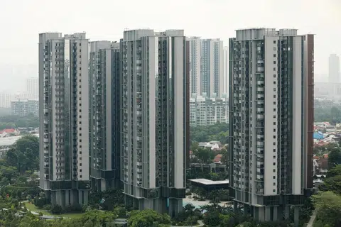 Pemaju hartanah di Singapura telah menjual 296 rumah privet baharu pada September, data yang dikeluarkan oleh Penguasa Pembangunan Semula Bandar (URA)