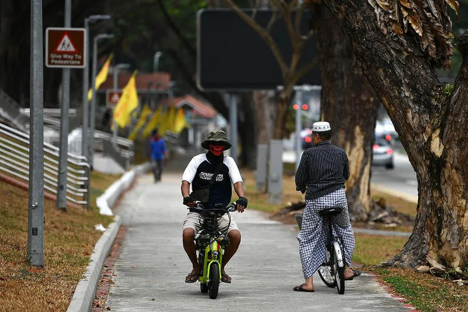 Buku panduan ujian untuk penunggang e-skuter dan e-basikal akan dikeluarkan bulan depan.