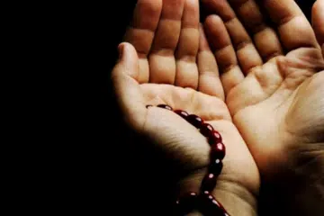 TINGKAT KETAKWAAN: Bacaan zikir ‘Hasbunallahu wa ni’mal wakeel’ menunjukkan bahawa kita sebagai manusia menyerahkan segenap jiwa raga kepada Allah kerana Dialah sebaik-baiknya pelindung dan penolong.