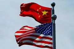 HUBUNGAN TEGANG: Hubungan China dan Amerika agak tegang dengan dua negara besar itu saling mengkritik berkaitan beberapa isu termasuk undang-undang keselamatan negara baru yang dikenakan ke atas Hong Kong dan tuntutan kawasan perairan Laut China Selatan yang dipertikaikan. - Foto REUTERS