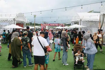 Pesta makanan ‘Absolut Food Fest’ diadakan di Singapura buat kali pertama di tempat meletak kereta di hadapan Kallang Leisure Park. 