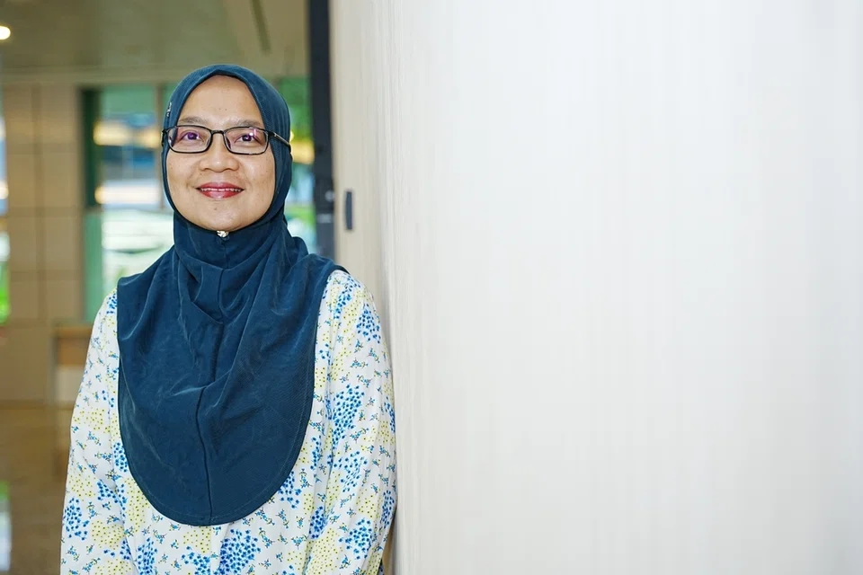 Cik Haznita Abdul Karim telah meninggalkan kerjaya sebagai jurutera dalam industri semikonduktor untuk memberi tumpuan sepenuhnya kepada anaknya,  Encik Wan Jun Jie Danial Harith, yang dilahirkan dengan Sindrom Aarskog, penyakit genetik jarang ditemui.