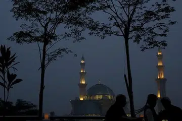  Malam berjerebu di Kuala Lumpur pada Ahad, 18 October. Gambar REUTERS 