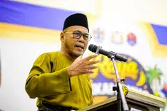 Ahli Dewan Undangan Negeri (Adun) Kota Iskandar, Datuk Pandak Ahmad.