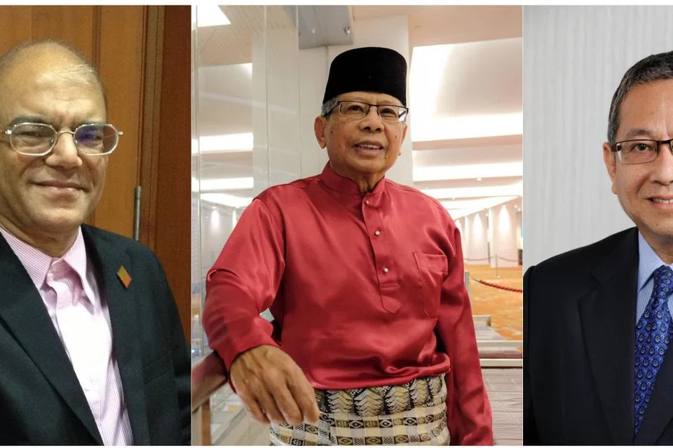 DALAM SENARAI PEMBERI SOKONGAN: Antara nama dalam senarai penyetuju bagi pencalonan Encik Ng Kok Song untuk Pilihan Raya Presiden ialah (dari kiri) Encik Ameerali Abdeali; Encik Mohamed Salleh Marican; dan Encik Abdul Hamid Abdullah.