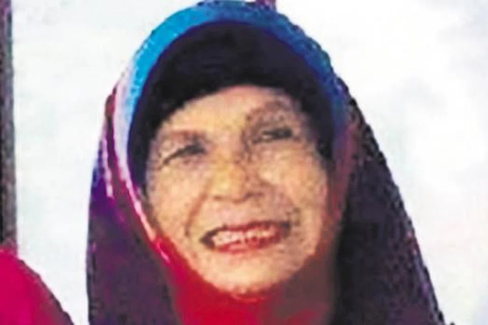 MAK MAH: Walau usia sudah menjangkau 68 tahun, beliau masih dapat memikat hati seorang lelaki dan mereka akan mendirikan rumah tangga bulan depan.