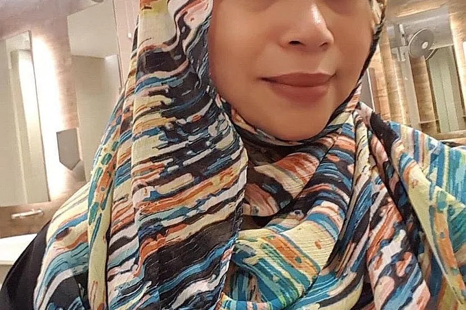 NURIJAH SAHAT: Usahakan gerbang pratempahan sajian buka puasa menerusi laman 'Bazaar Iftar Online' setelah rancangan awal mengundang cef dari Kashmir, India, bagi sesi tunjuk cara masakan di Bazar Raya tidak menjadi kerana pembatalan bazar ekoran wabak Covid-19. - Foto ihsan NURIJAH SAHAT