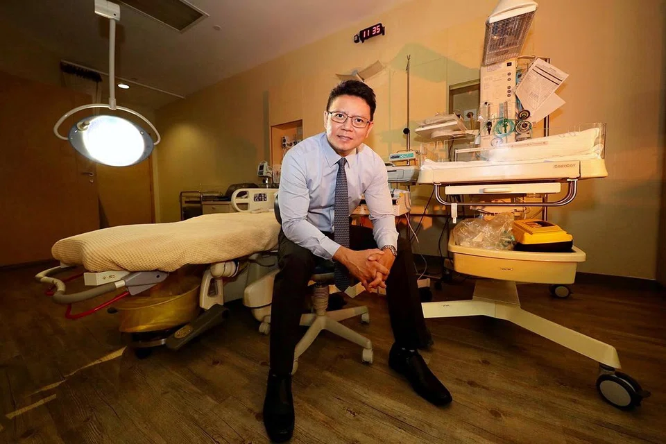 Kerjaya Dr Jazlan Joosoph sebagai doktor perbidanan bermakna menyambut kelahiran bayi pada bila-bila masa saja. 