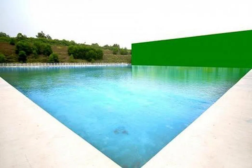 TANGKI AKSI NEKAD: Tangki air skrin hijau boleh digunakan bagi babak yang memerlukan kesan khas dan aksi nekad secara langsung. - Foto STUDIO PINEWOOD ISKANDAR MALAYSIA