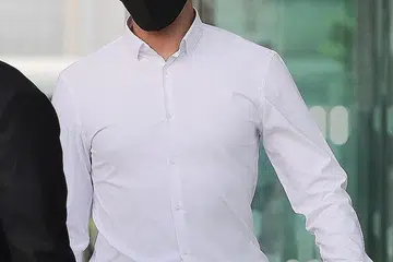 ALIFF: Mengaku bersalah terhadap dua tuduhan - mencuri dan berkelakuan tidak terkawal di tempat awam. - Foto BH oleh GAVIN FOO