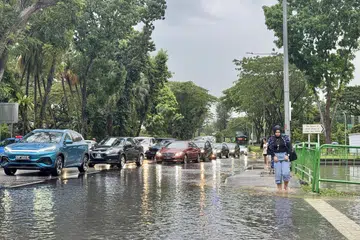 Banjir kilat berlaku di kawsan Bukit Timah sekitar 6 petang kerana hujan lebat pada 29 Disember 2024.